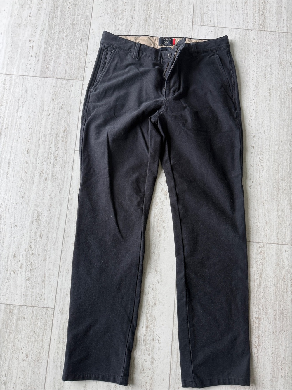 Dockers Men's Black Straight Chino Pants